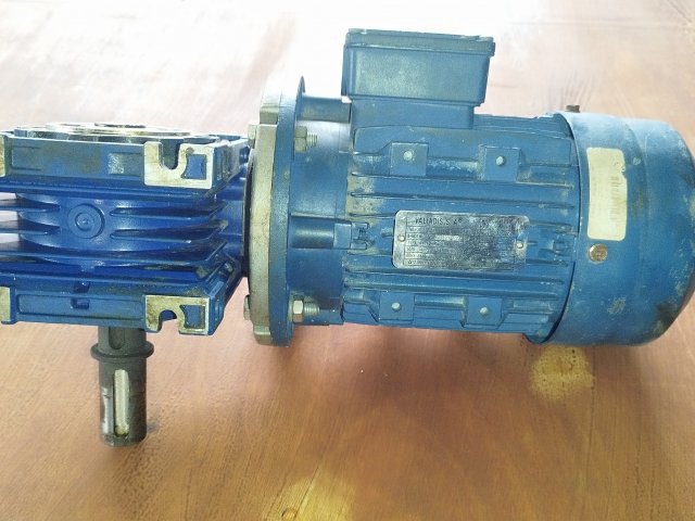 MOTER 0.37KW - 0.45KW
