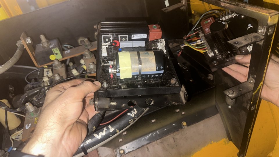 Diesel generator support and setting  AVR by AK4U