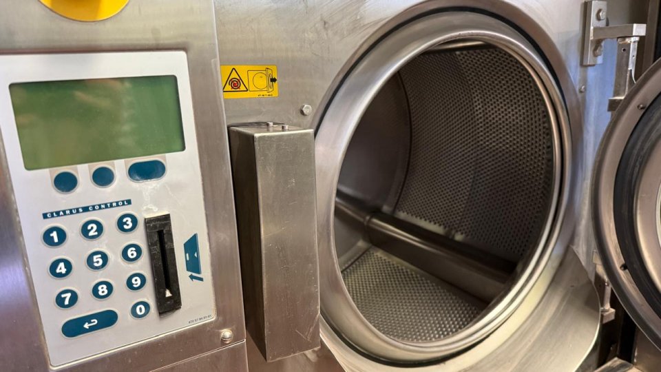 Πλυντηριο eLECTROLUX 40 Kg_1