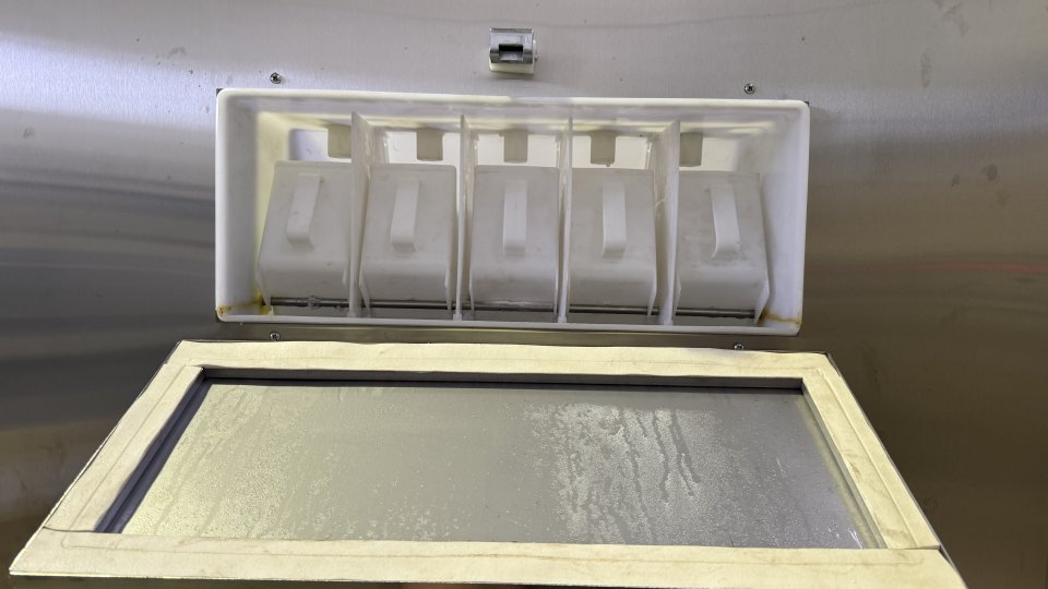 KG Laundry Washer extractor ak4u_5